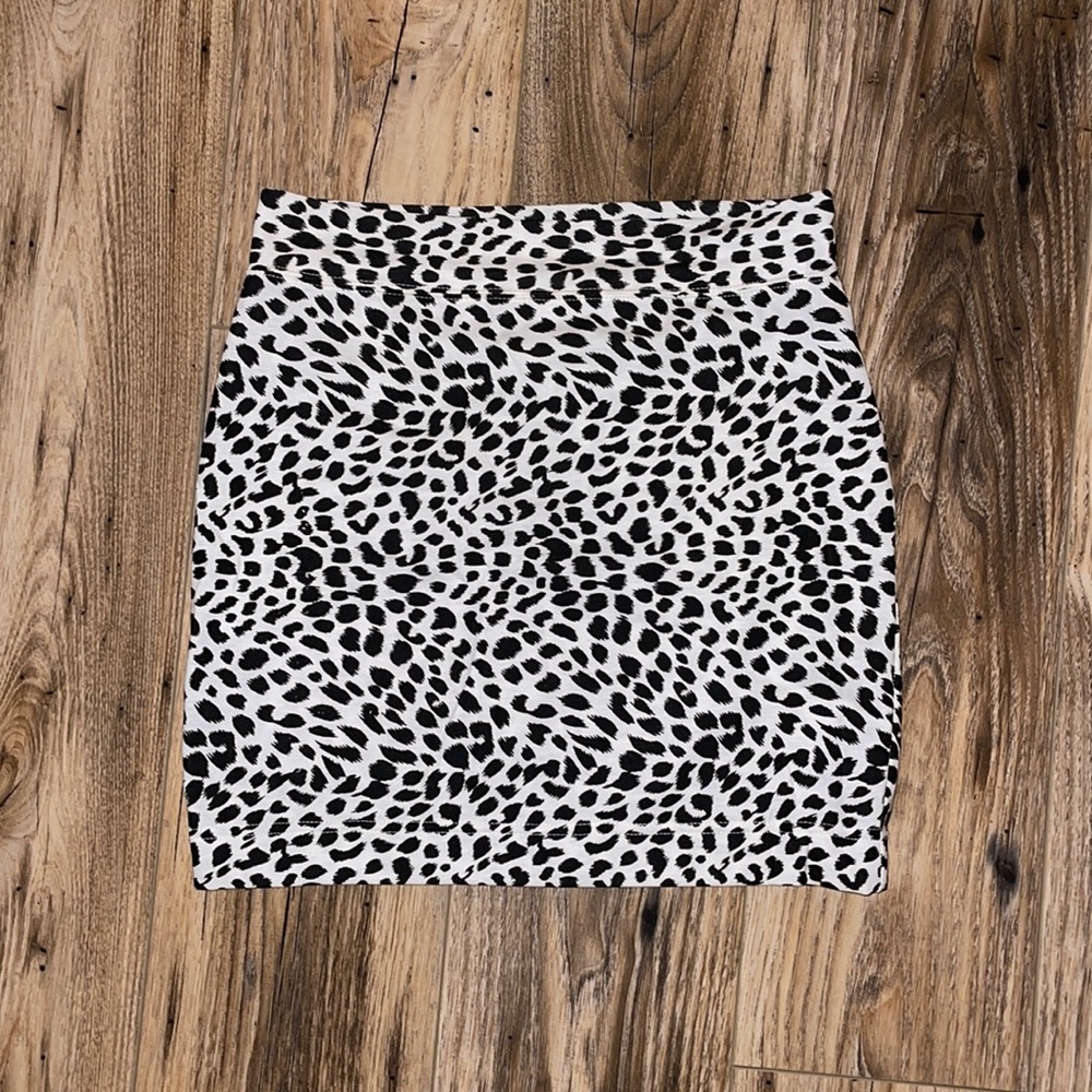 Victoria’s Secret snow leopard mini skirt